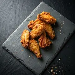 Chicken wings*