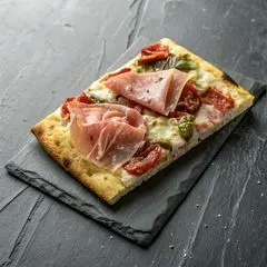 Focaccia Capricciosa